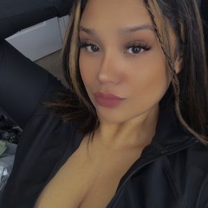 Meet your Posher, Yulissa